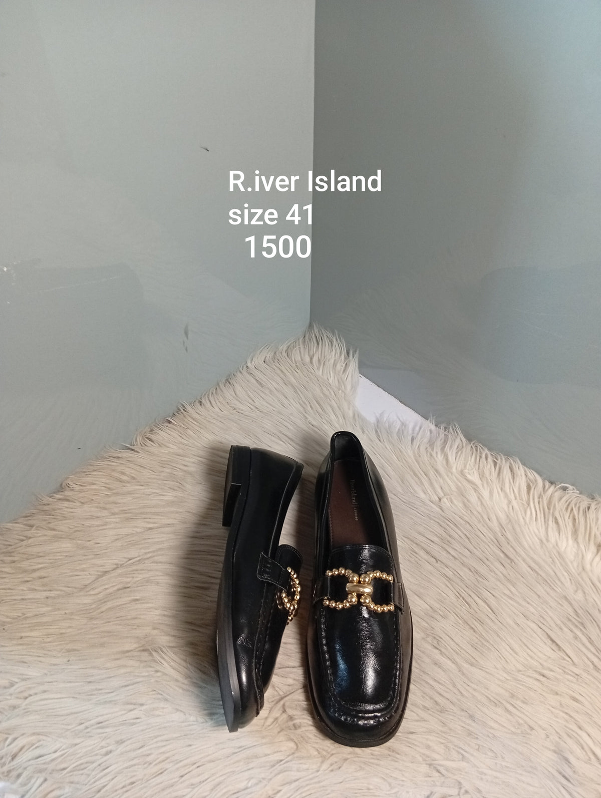 River Island 41
