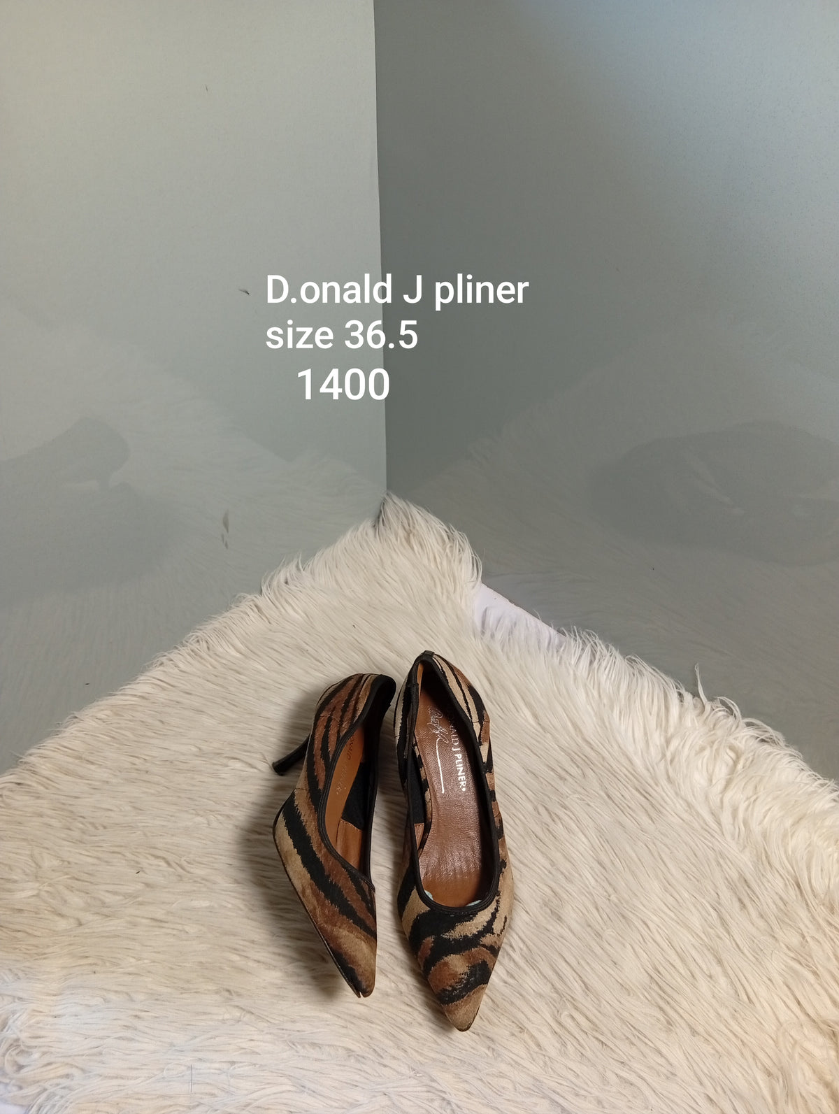 Donald j pliner 36.5