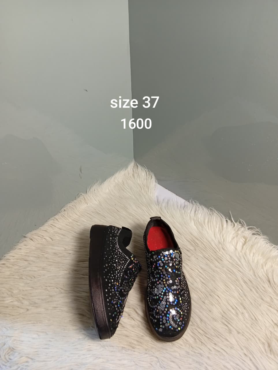 Shoes 37