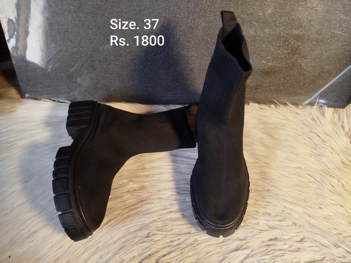 Boots 37