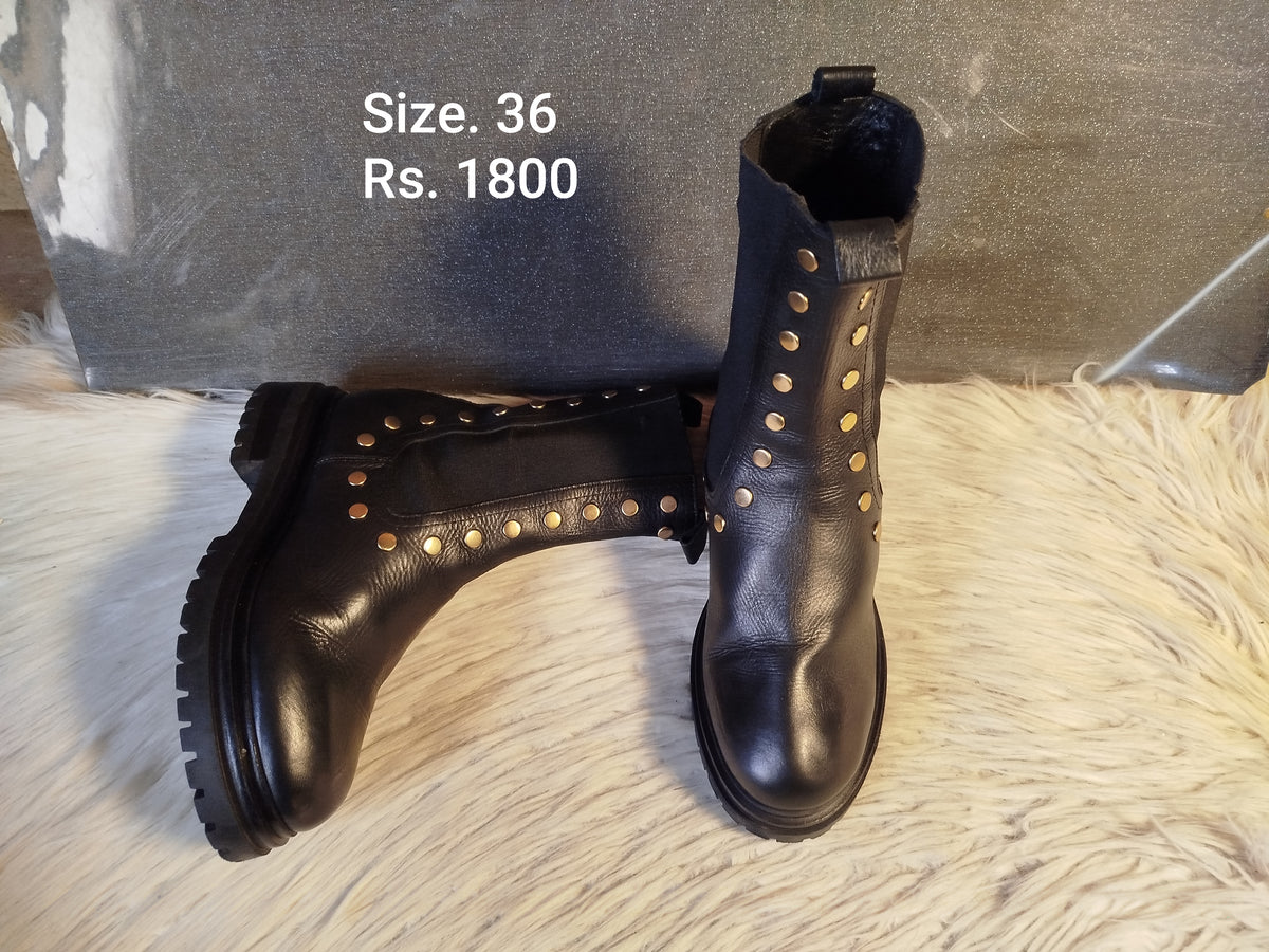 Boots 36