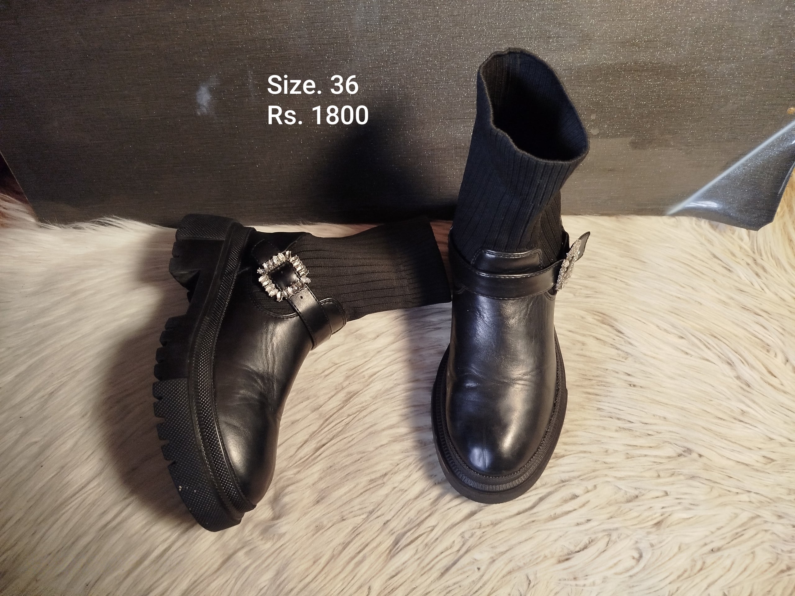 Boots 36