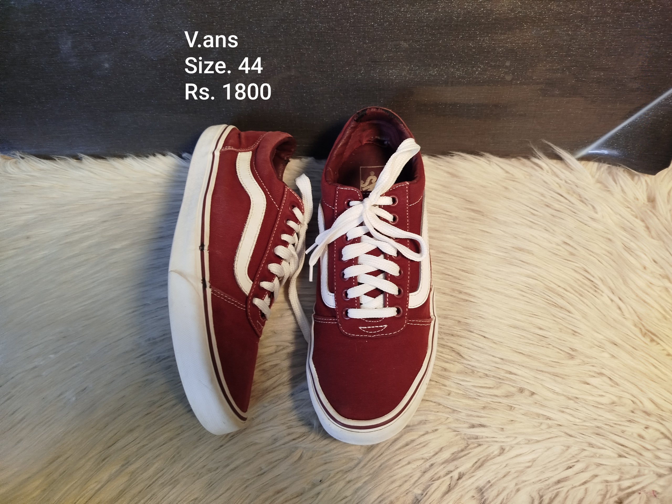 Vans 44