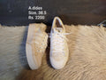 Adidas 38.5