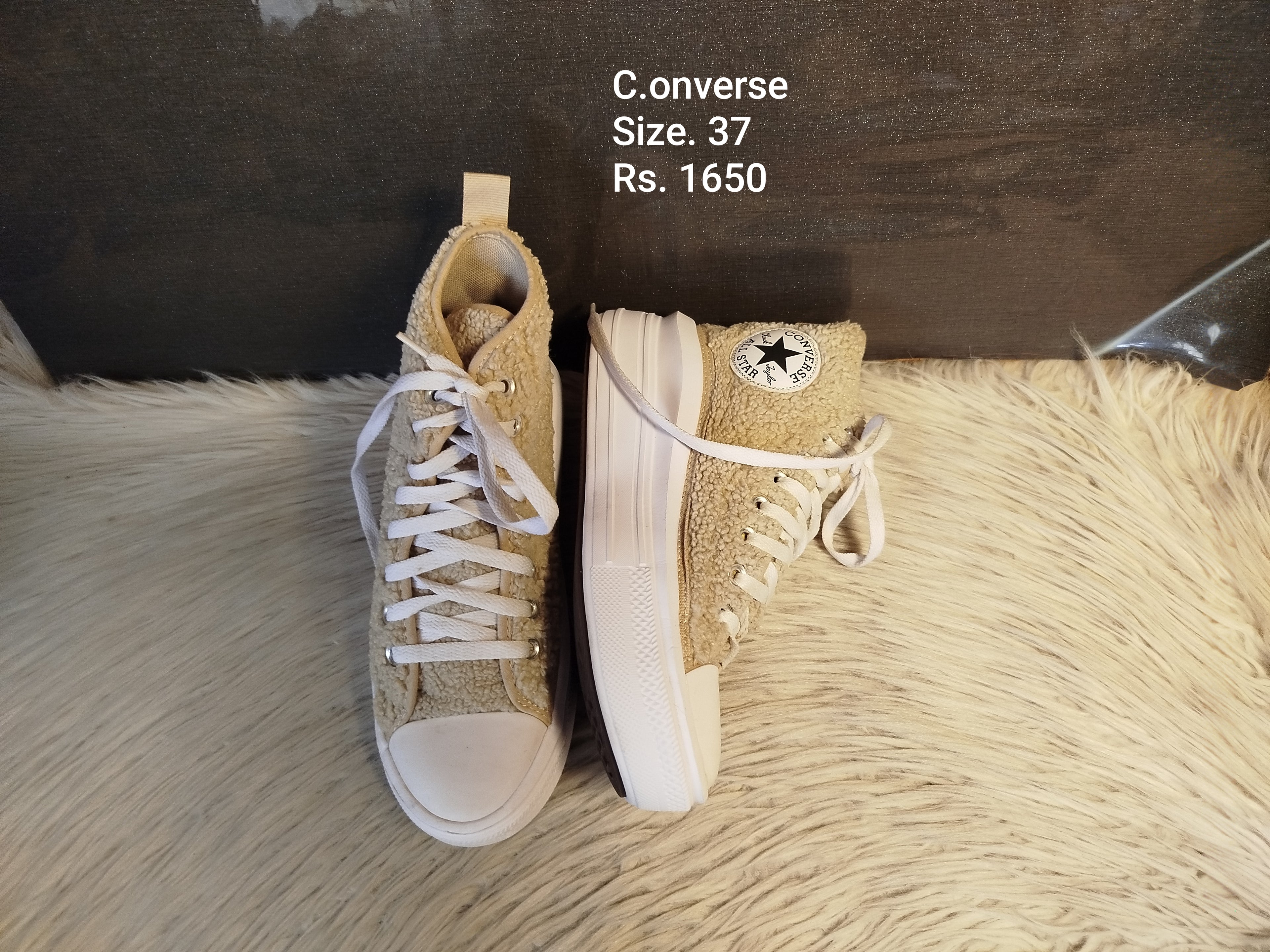 Converse 37