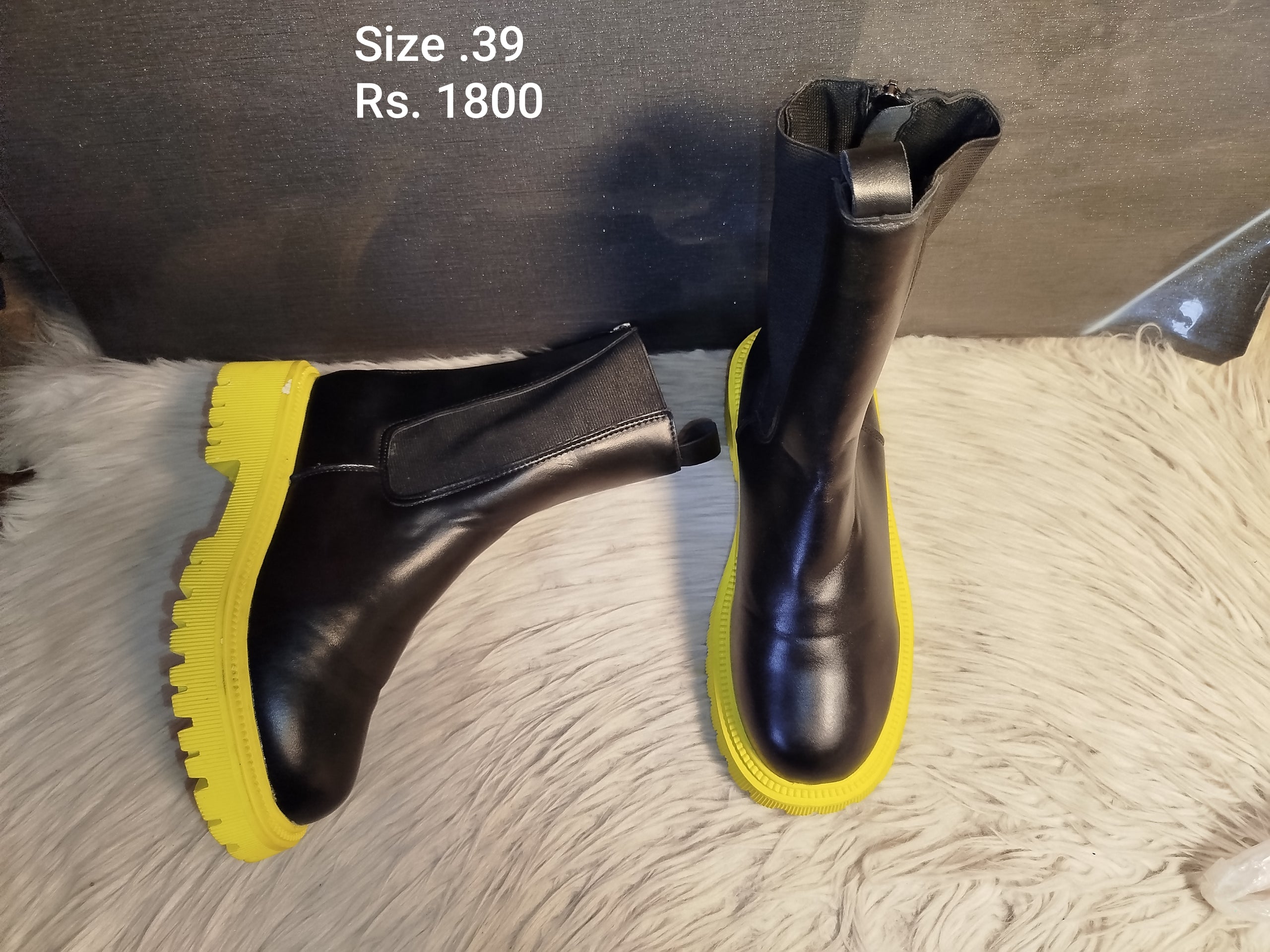 Boots 39