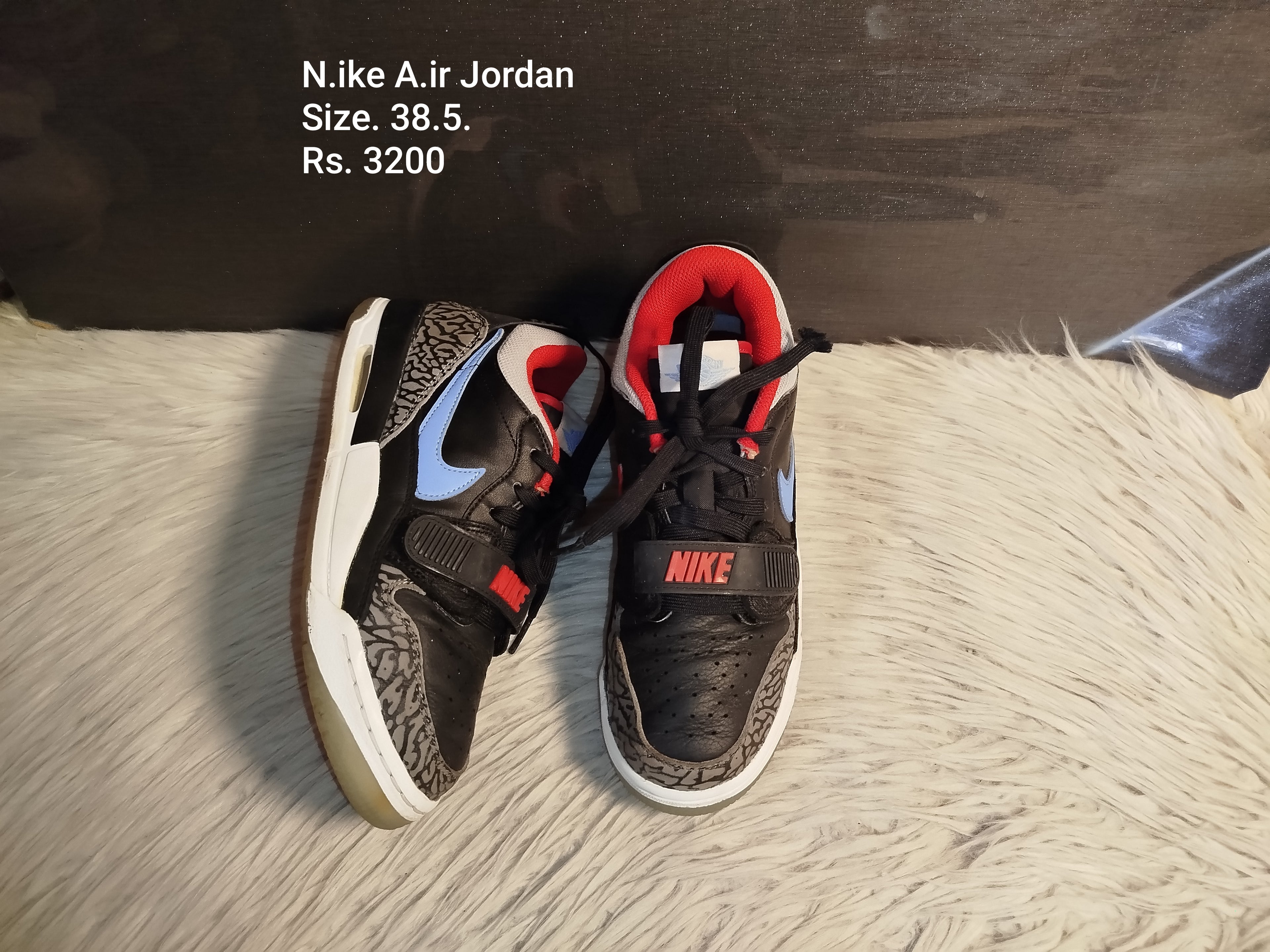Nike 38.5