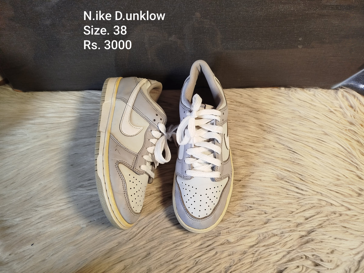 Nike 38