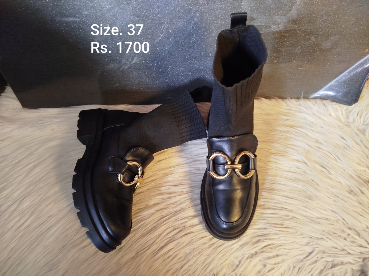 Boots 37