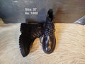 Boots 37