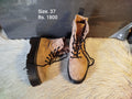 Boots 37