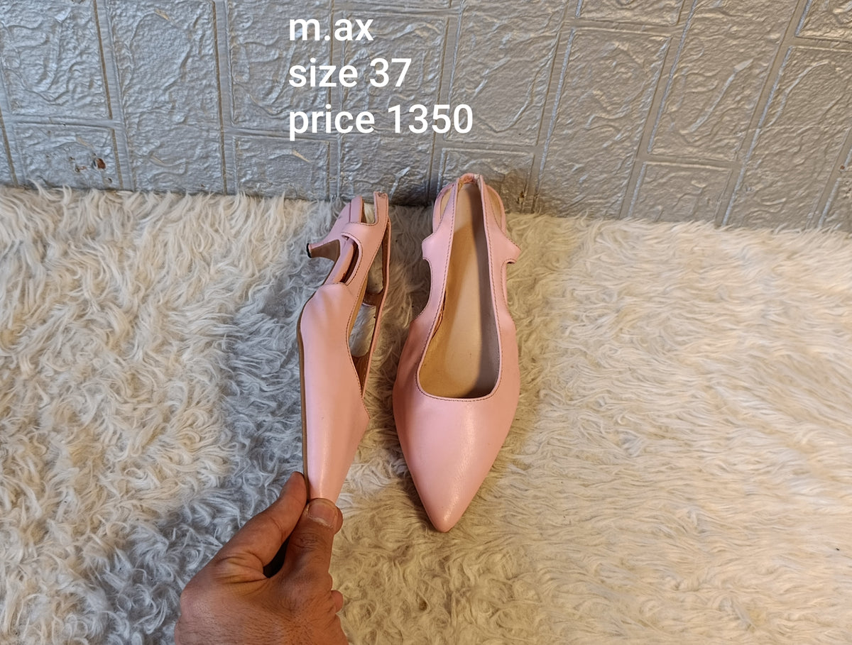 Max 37