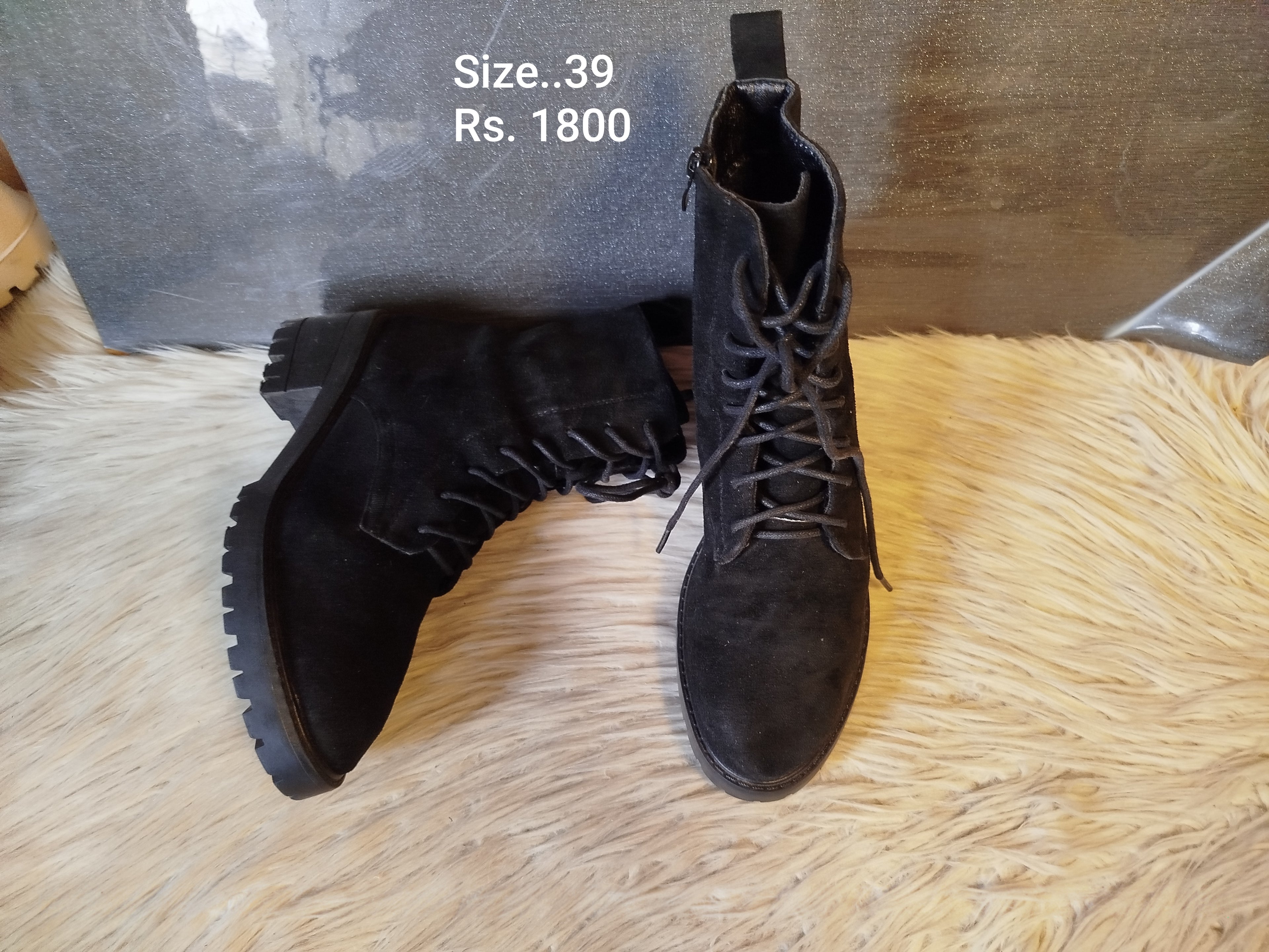 Boots 39