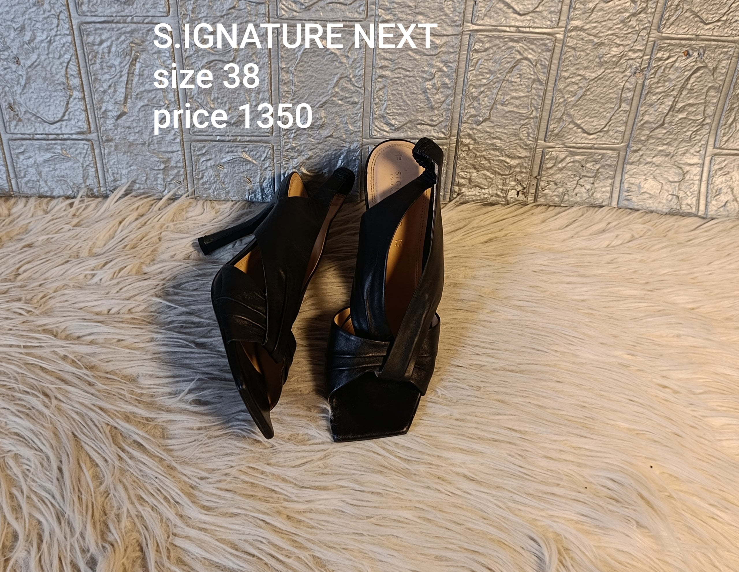 Signature Next 38