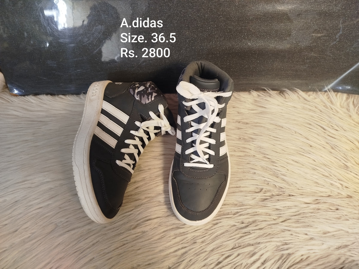 Adidas 36.5