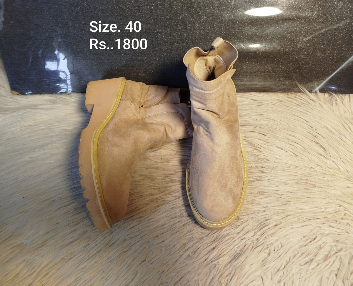 Boots 40