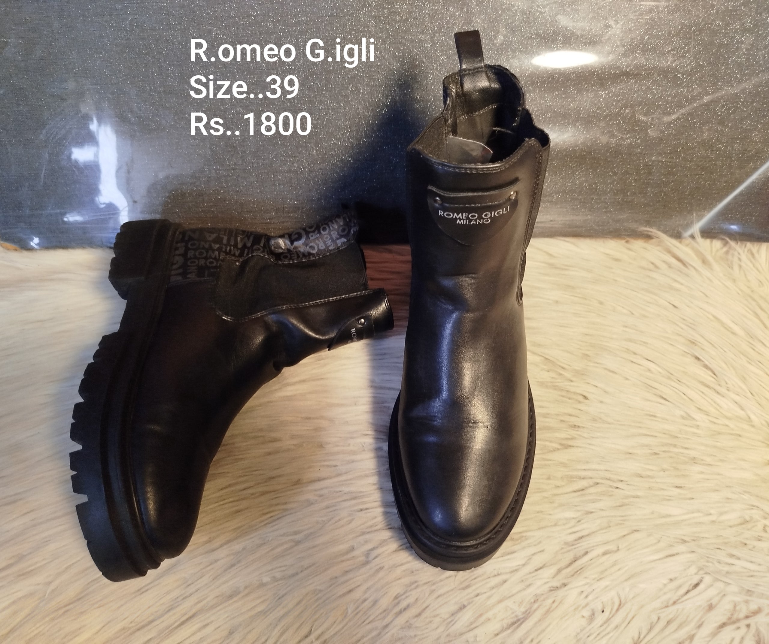 Romeo Gigli 39