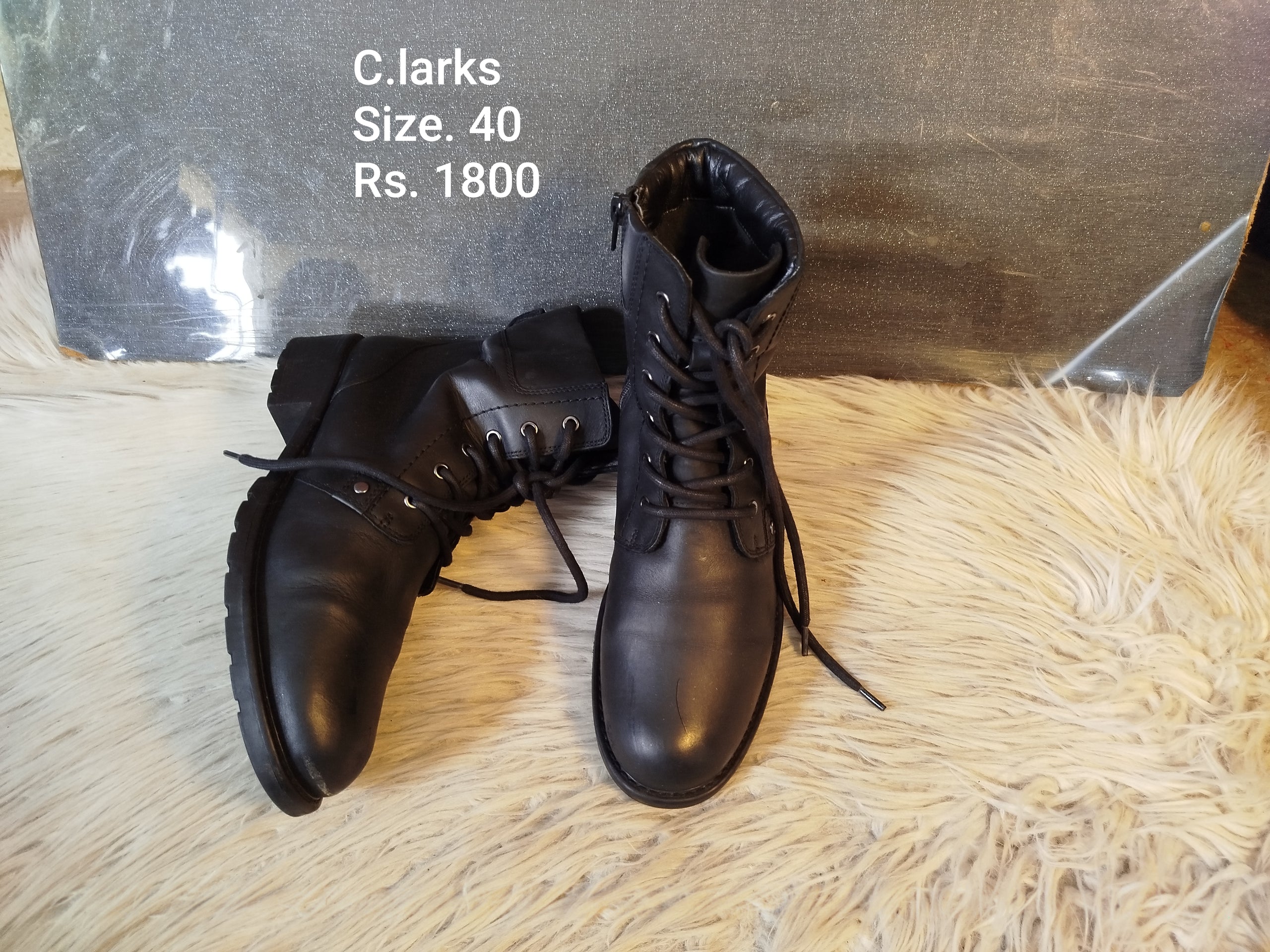Clarks 40