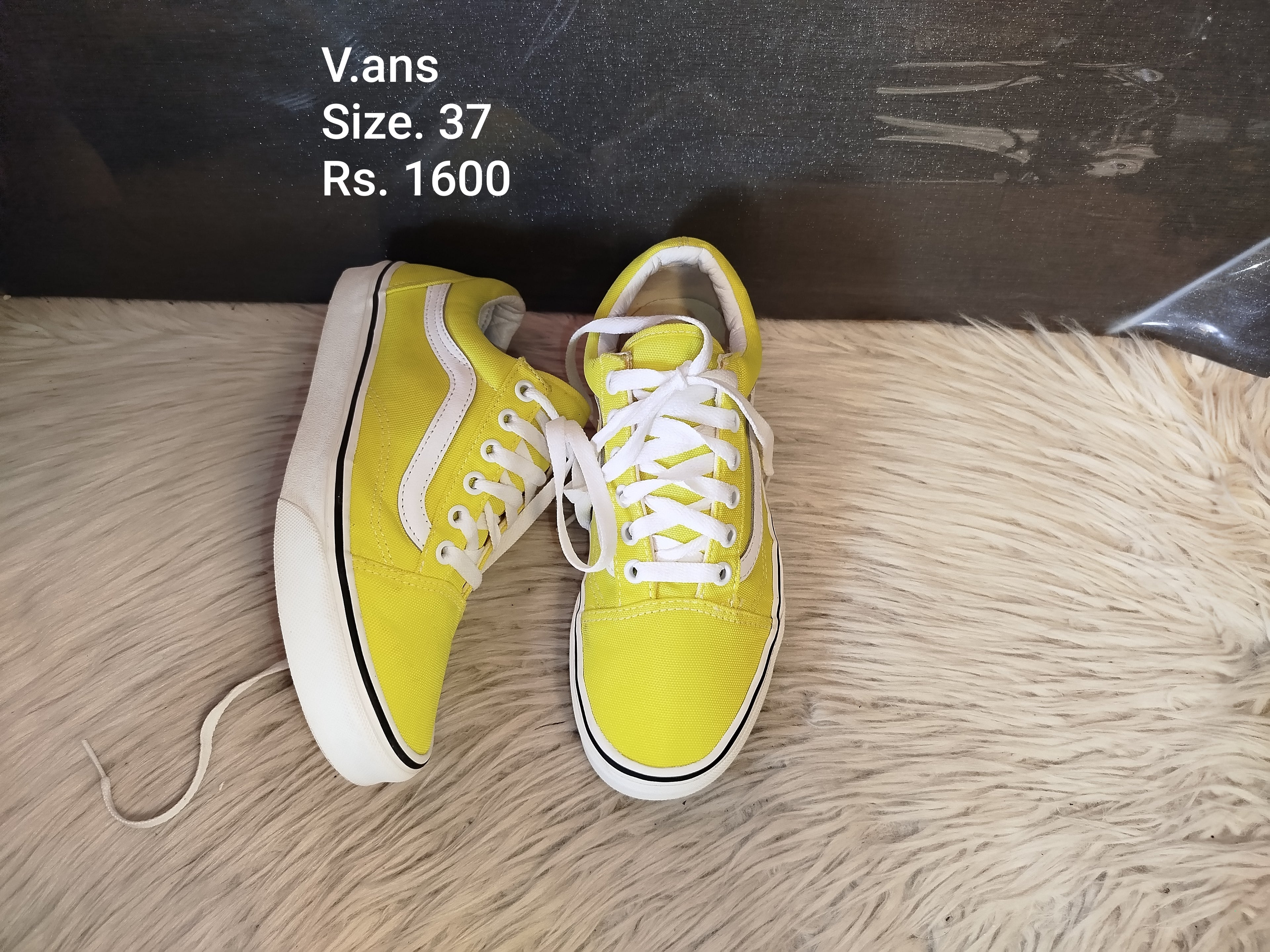 Vans 37
