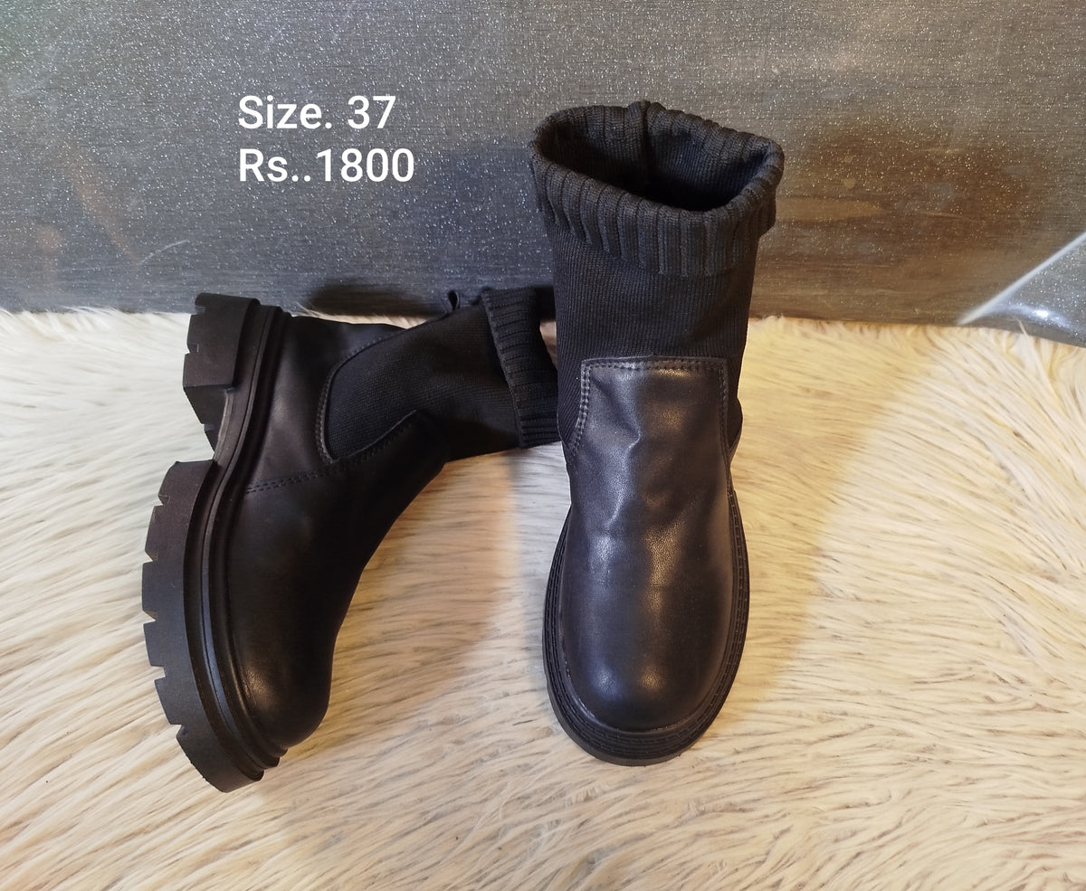 Boots 37