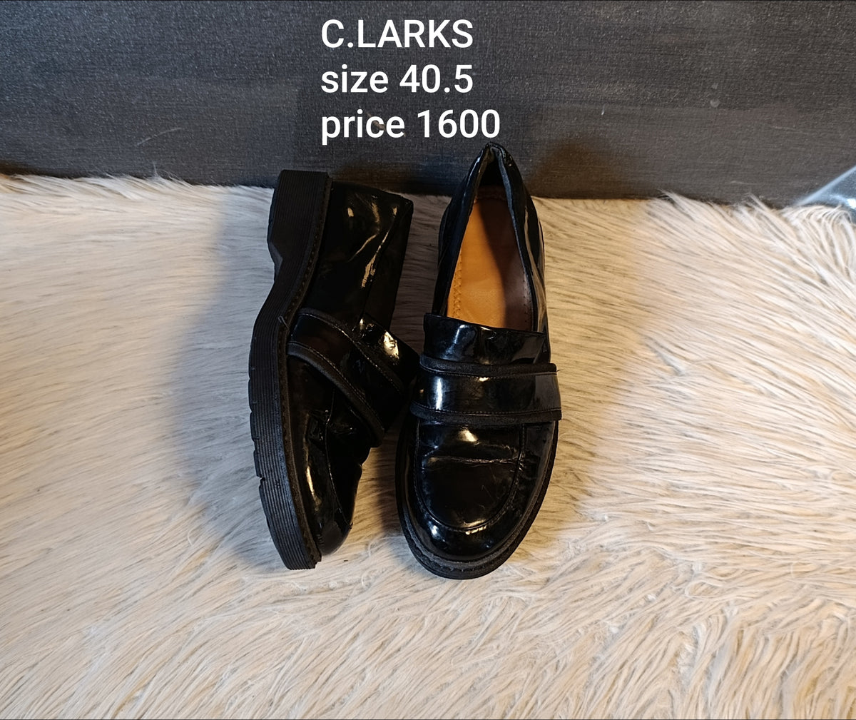 Clarks 40.5