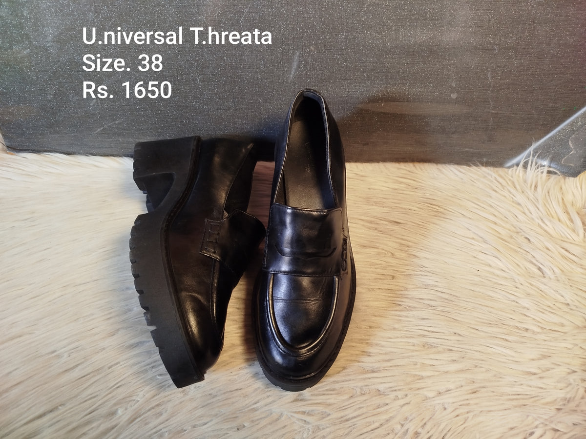 Universal threads 38