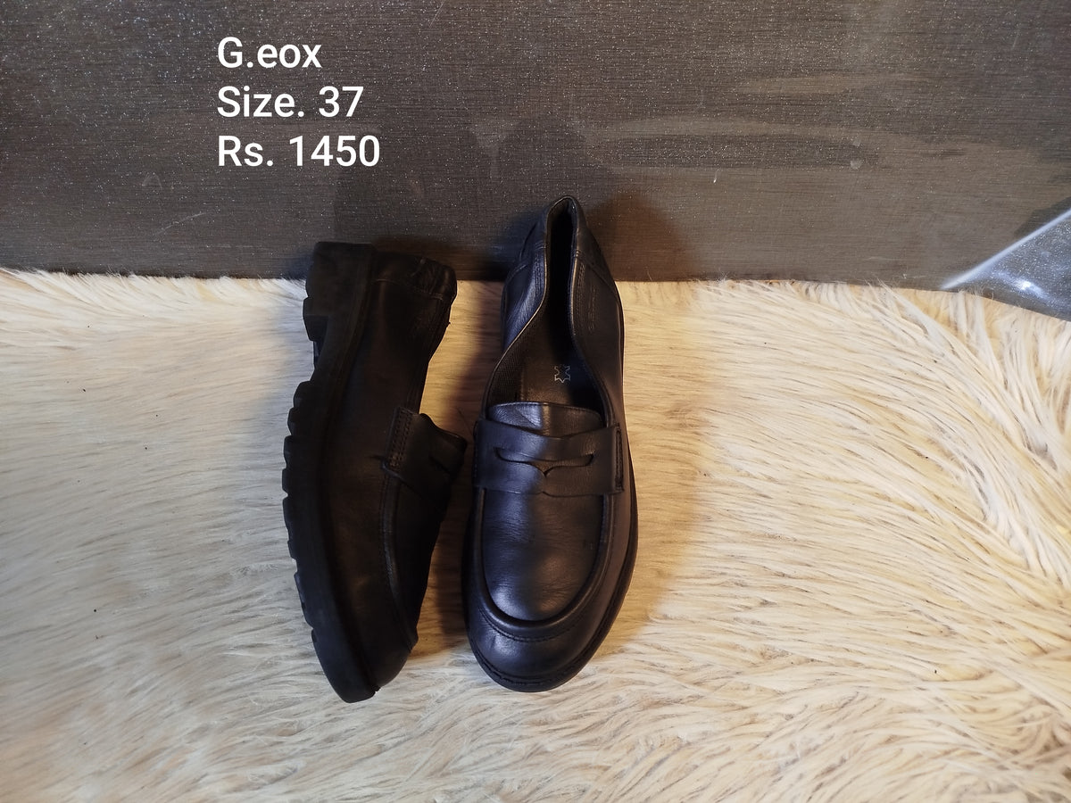 Geox 37