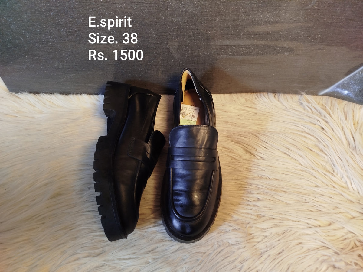 Espirit 38