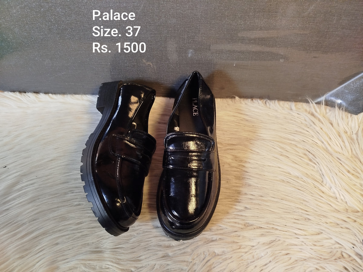 Palace 37