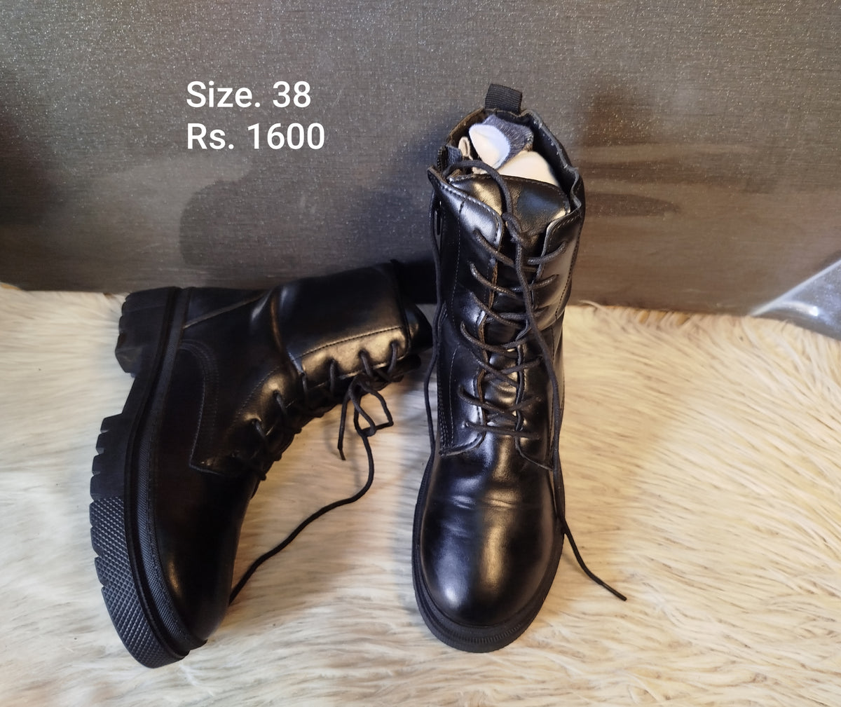 Boots 38