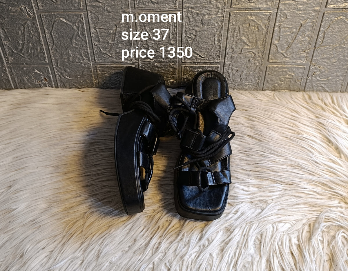 Moment 37