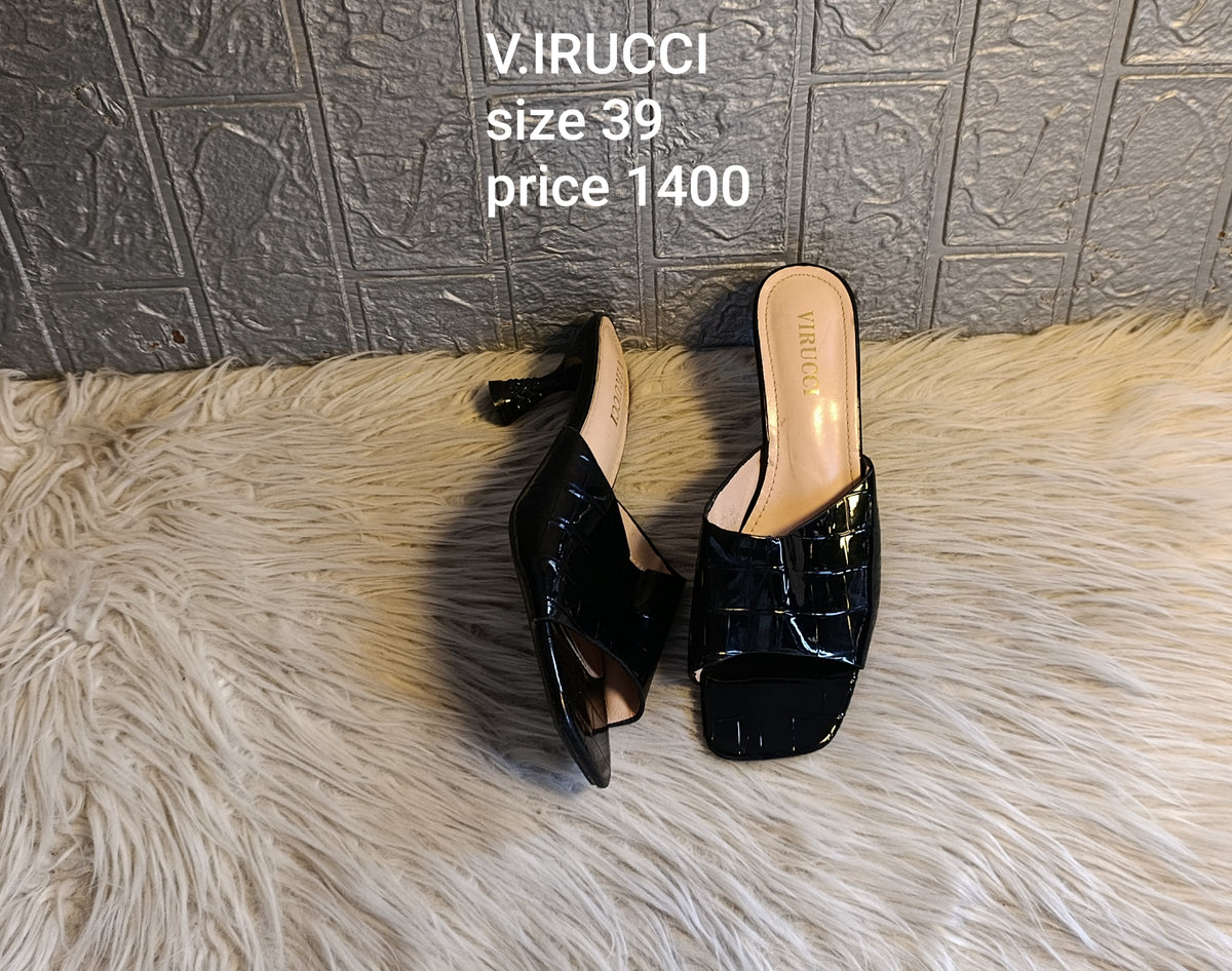 Virucci 39