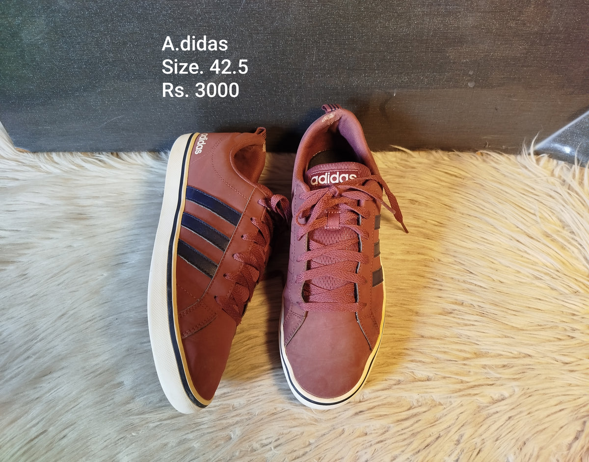 Adidas 42.5