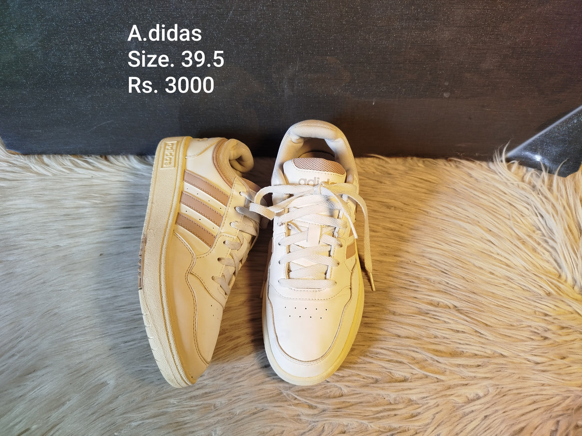 Adidas 39.5