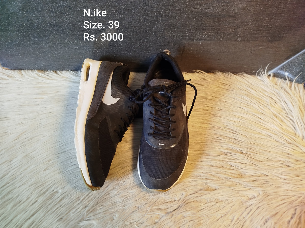 Nike 39
