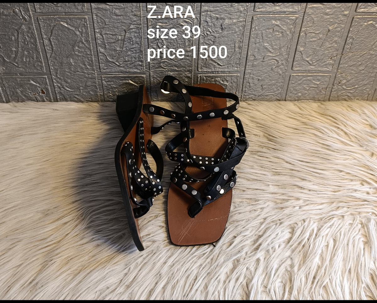 Zara 39