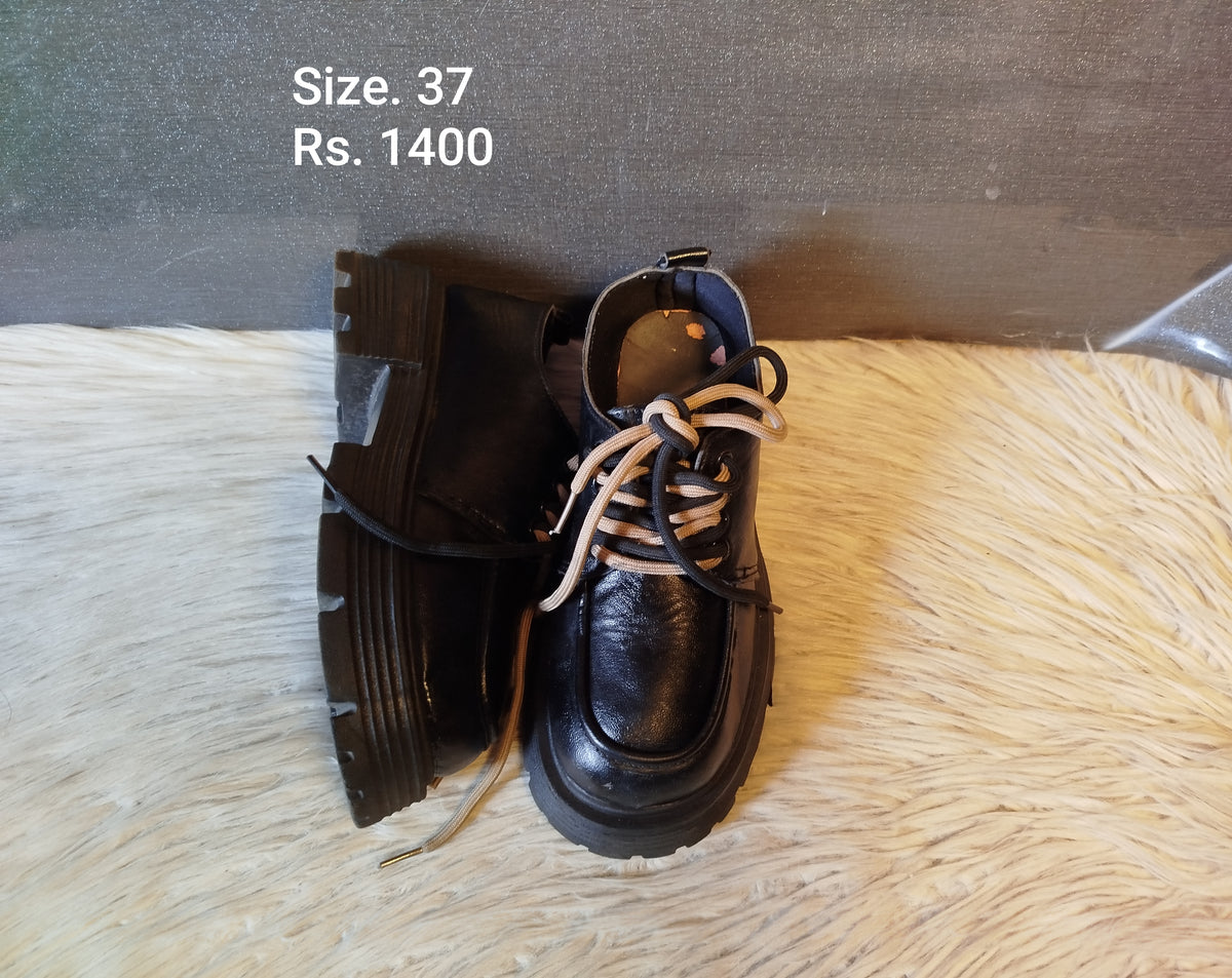 Shoes 37