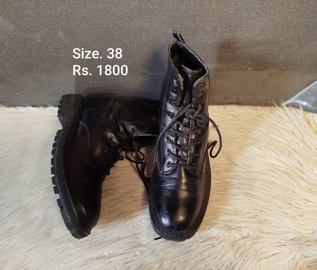 Boots 38