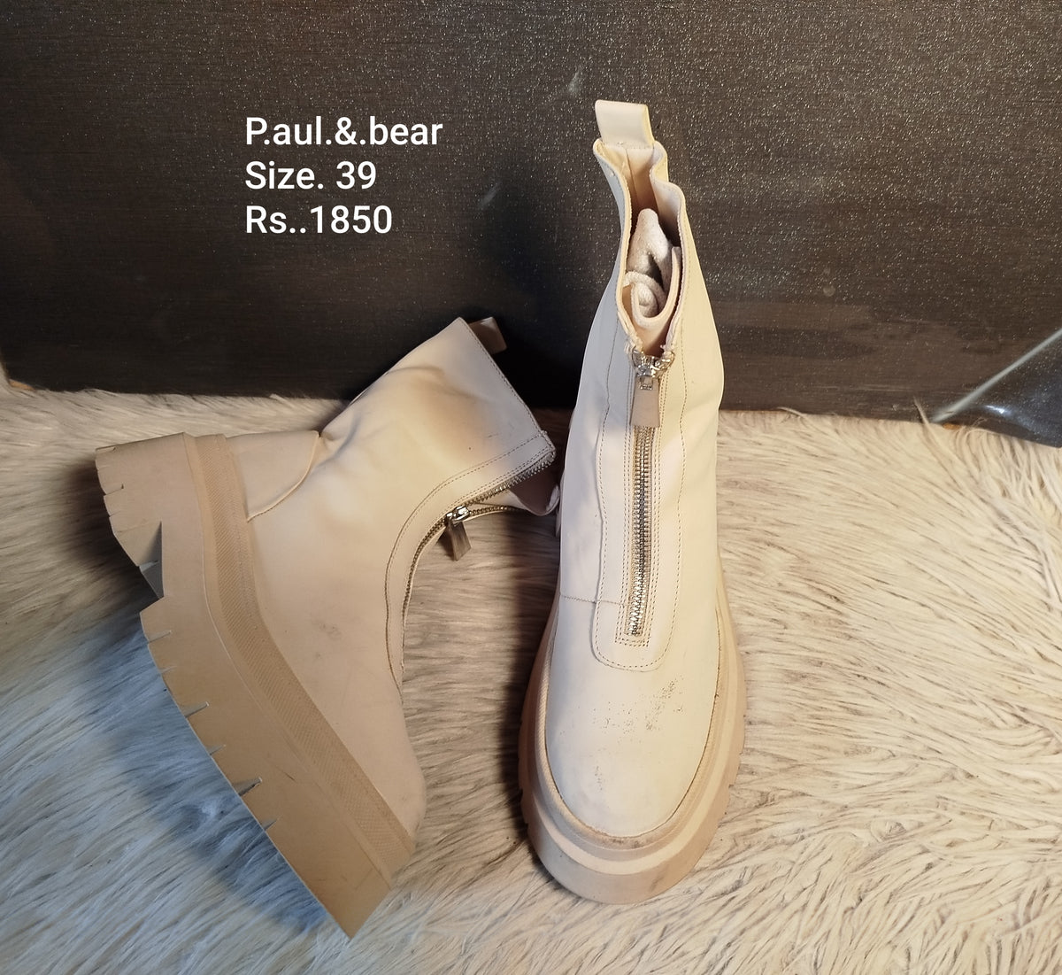 Paul & bear 39