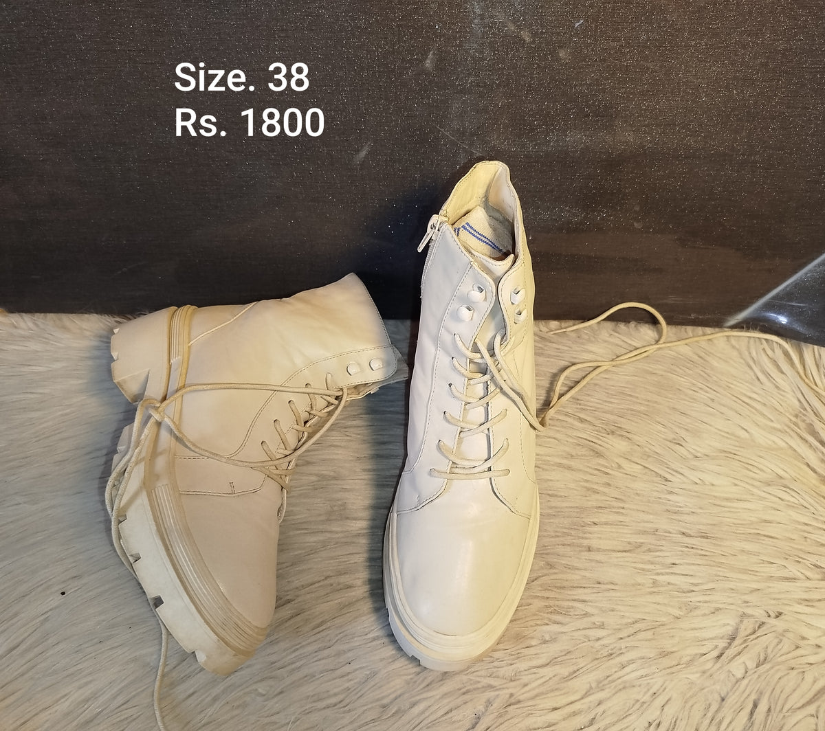 Boots 38