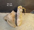Boots 38