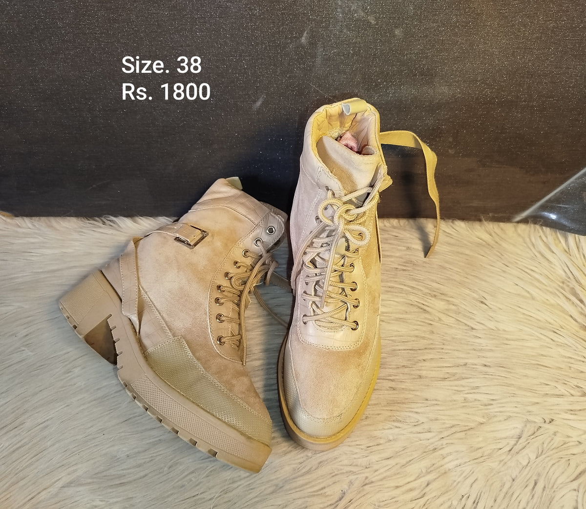 Boots 38