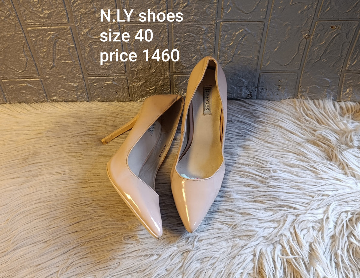 NLY shoes 40