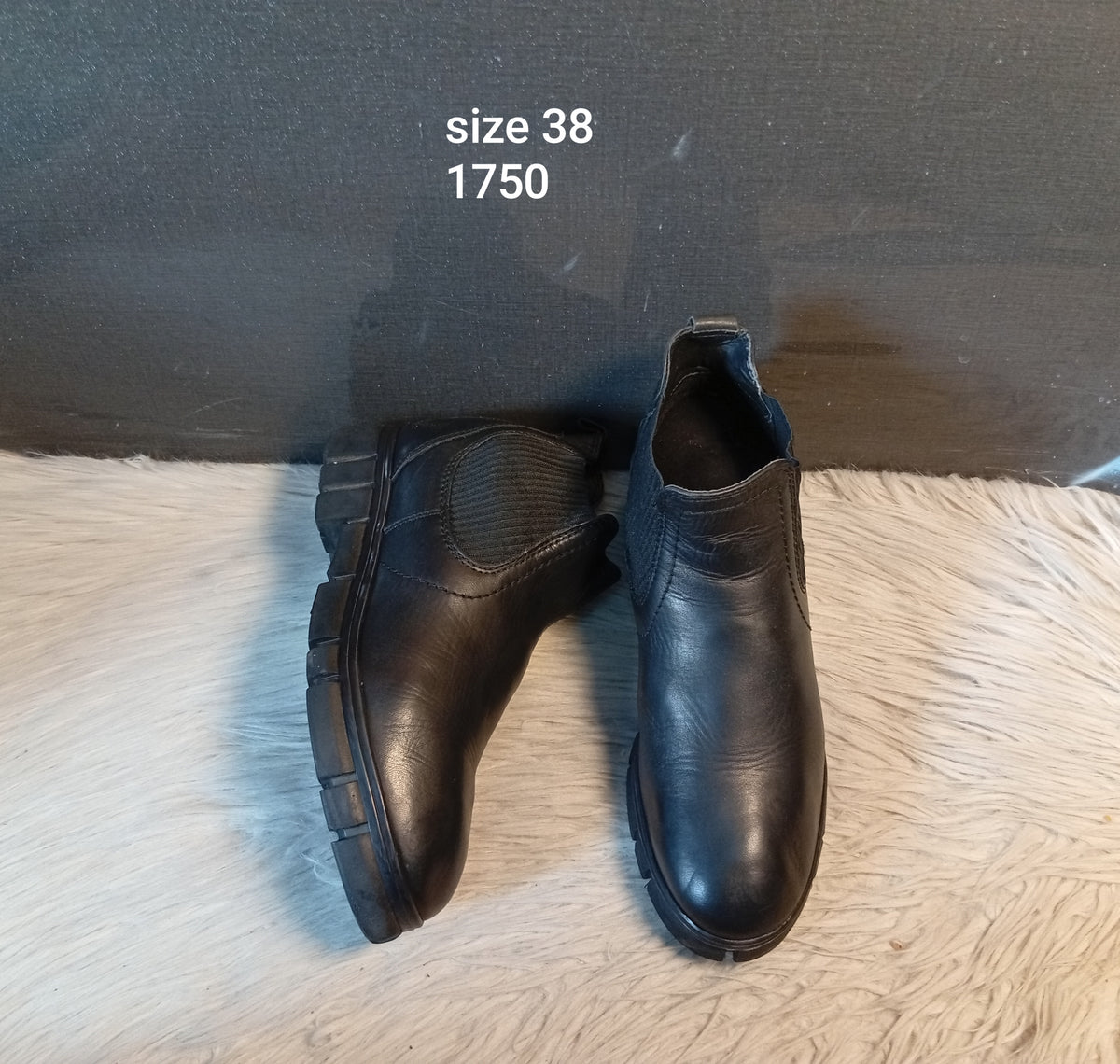 Boots 38