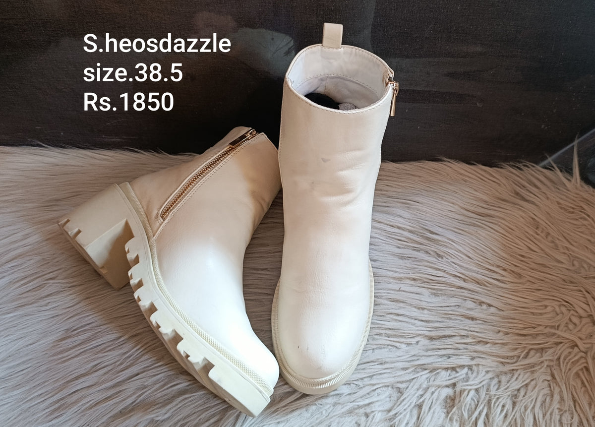 Shoedazzle 38.5