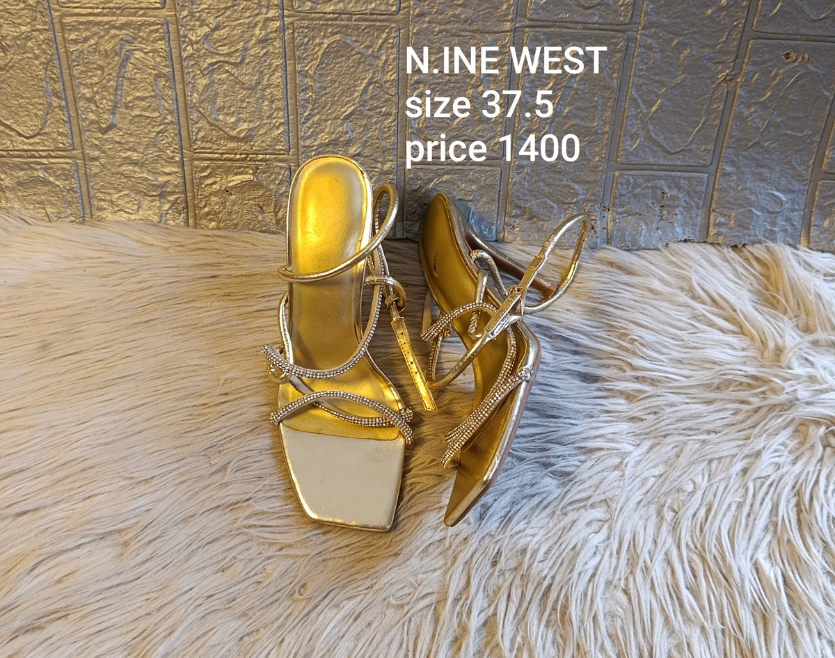 Nine west 37.5