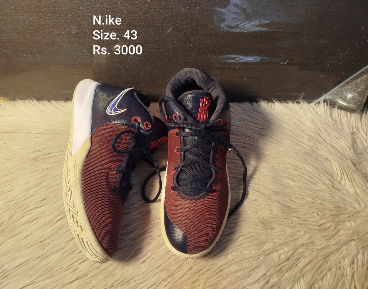 Nike 43