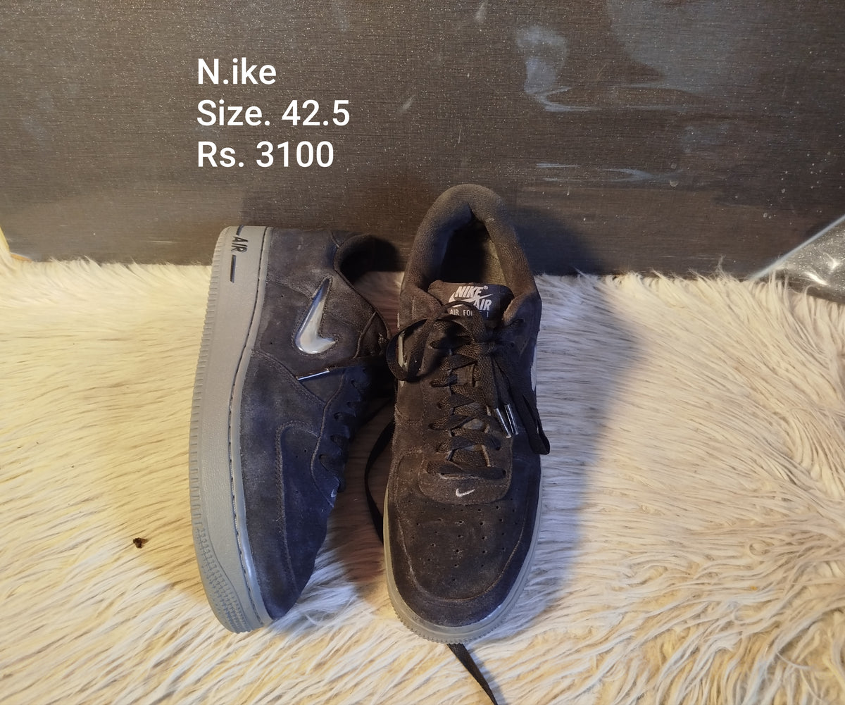 Nike 42.5