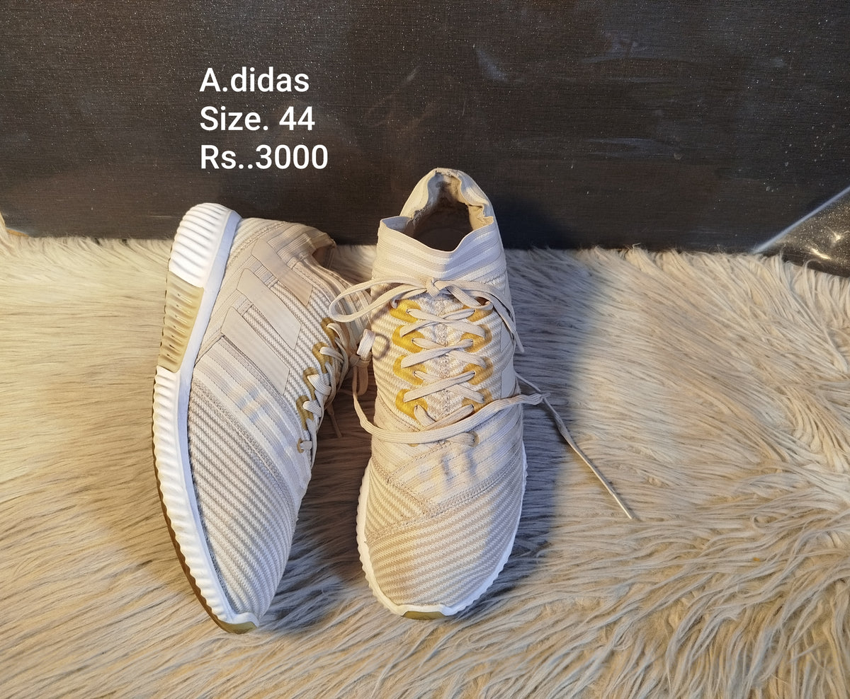 Adidas 44