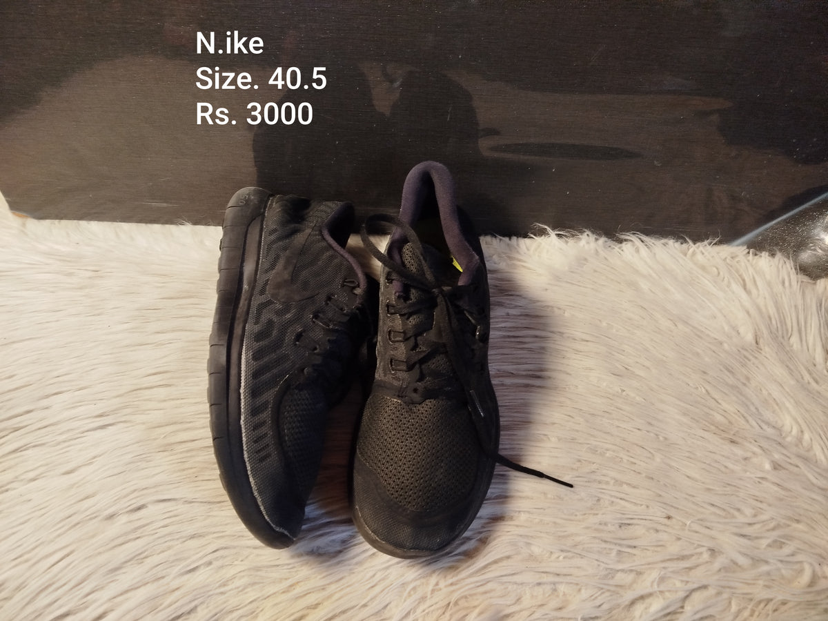 Nike 40.5
